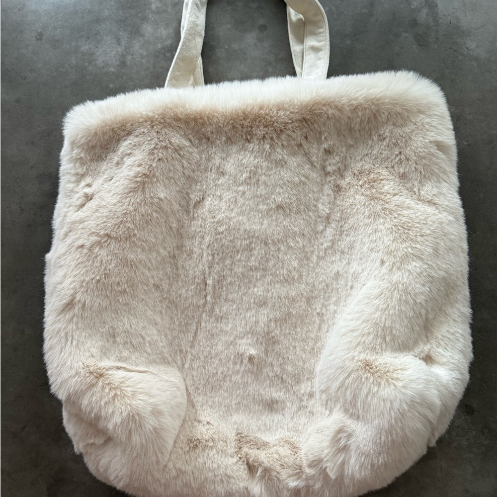 Elegant Cream Faux Fur Tote Bag
